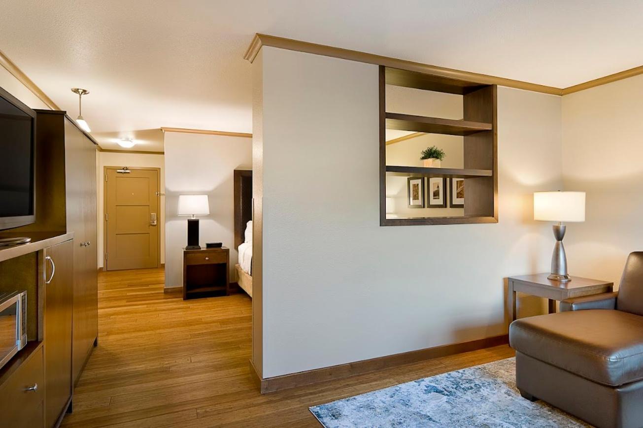 Clubhouse Hotel And Suites ピア エクステリア 写真